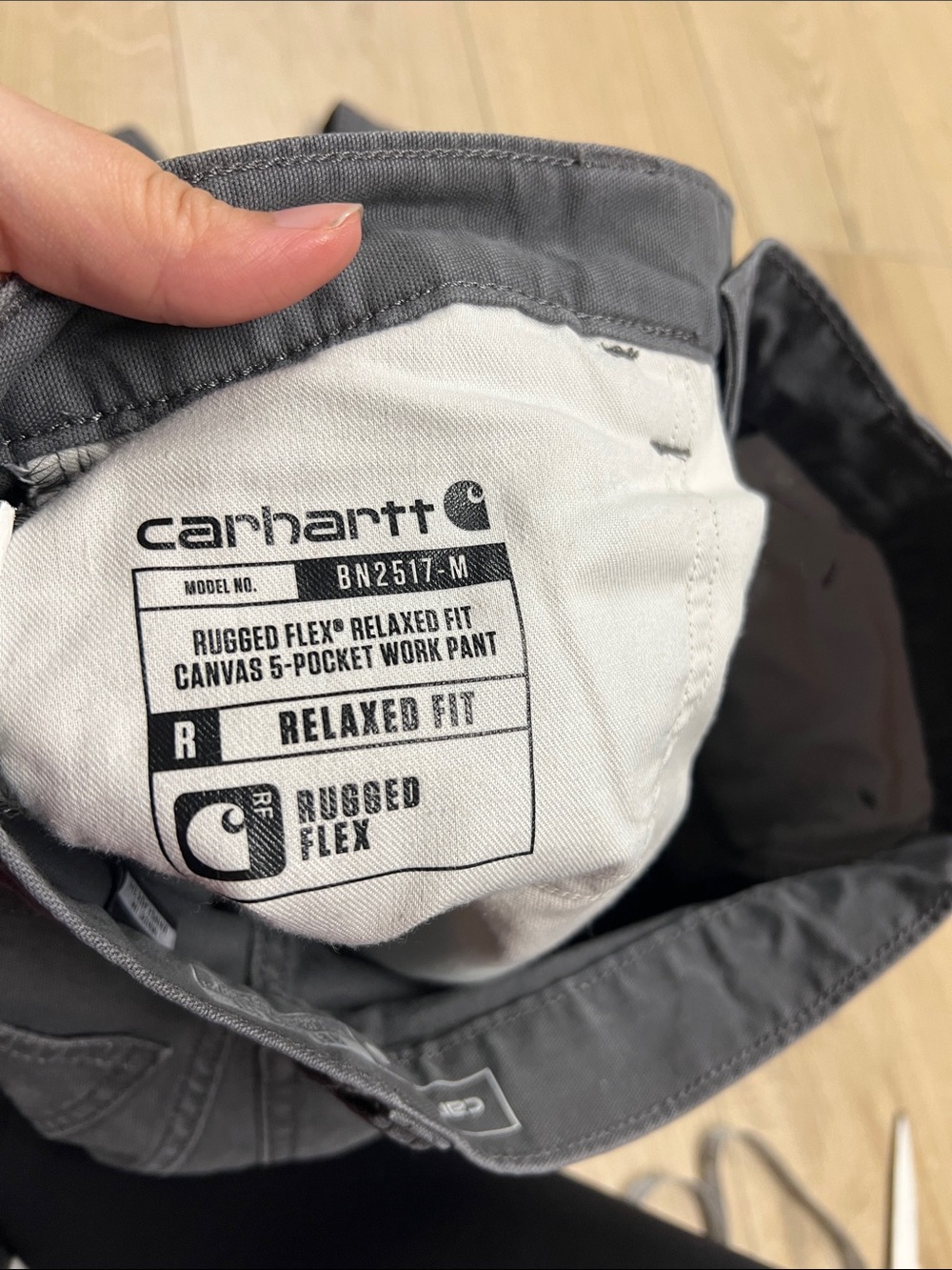 Carhartt Men’s rugged flex Relaxed fit Jeans Black - Picture 4 of 8